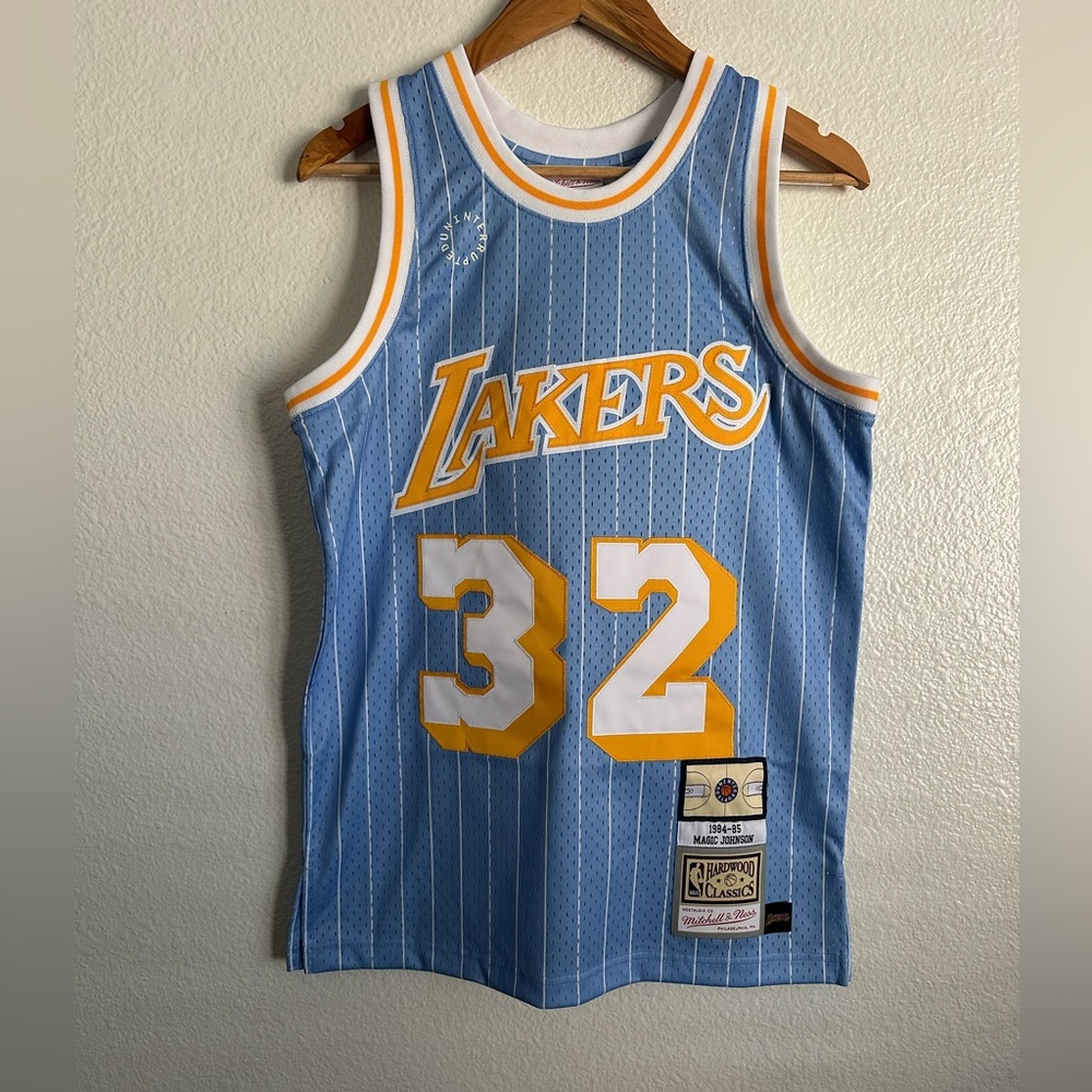 Mitchell & Ness Magic Johnson 1985-85 Uninterrupted MPLS Jersey Men’s Size Small